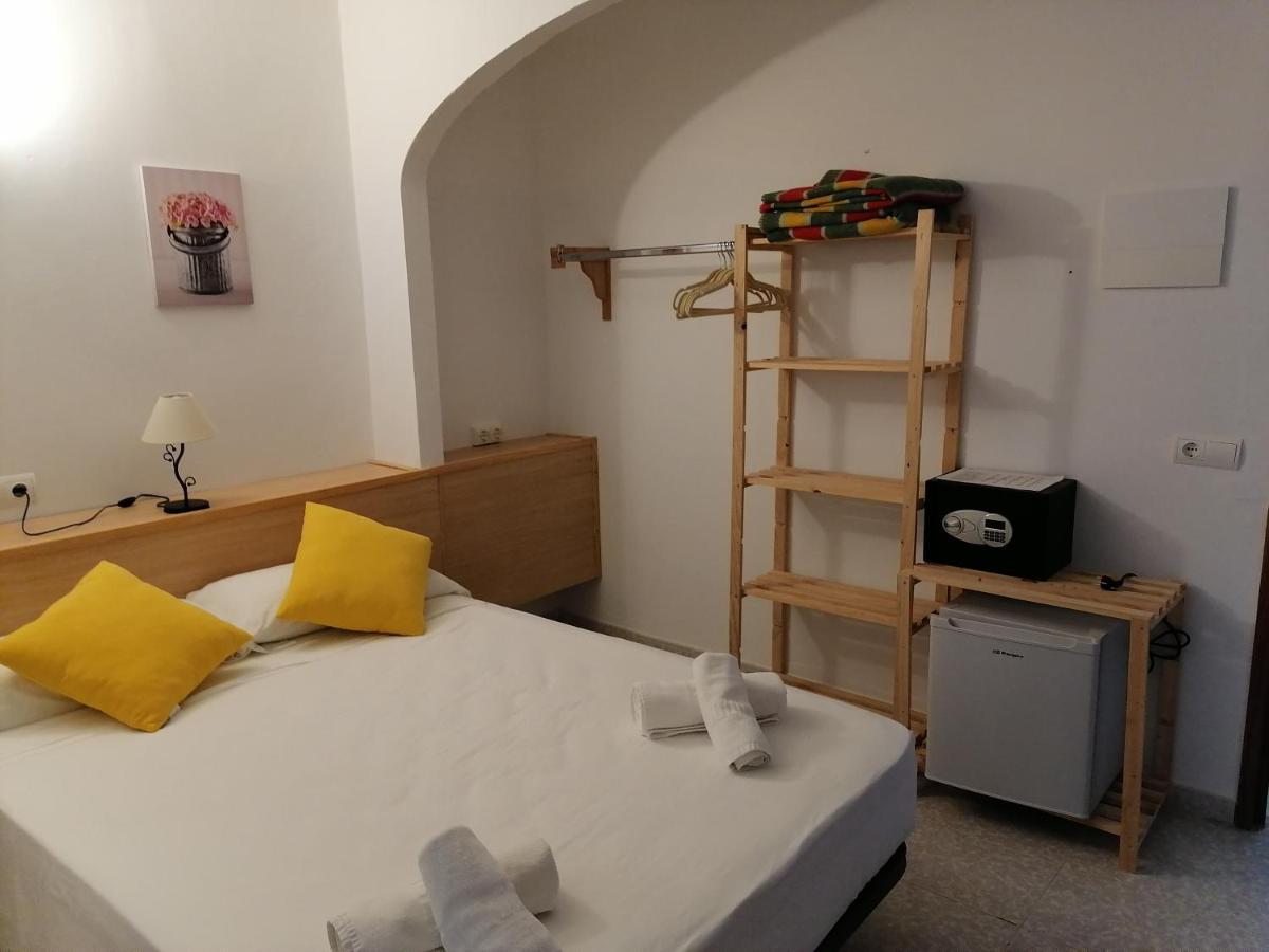 Hostal Pepe 산 페란 데 세스 로케스 외부 사진