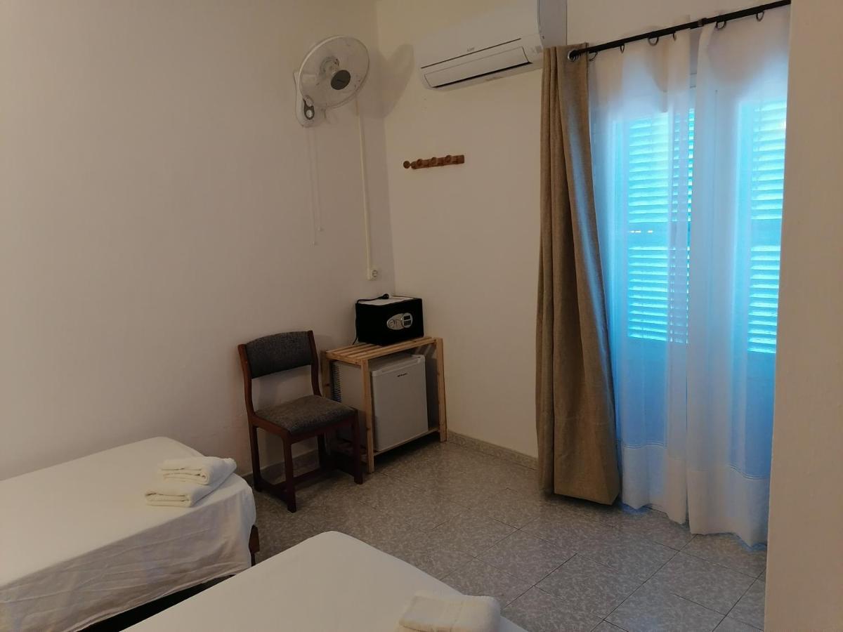 Hostal Pepe 산 페란 데 세스 로케스 외부 사진