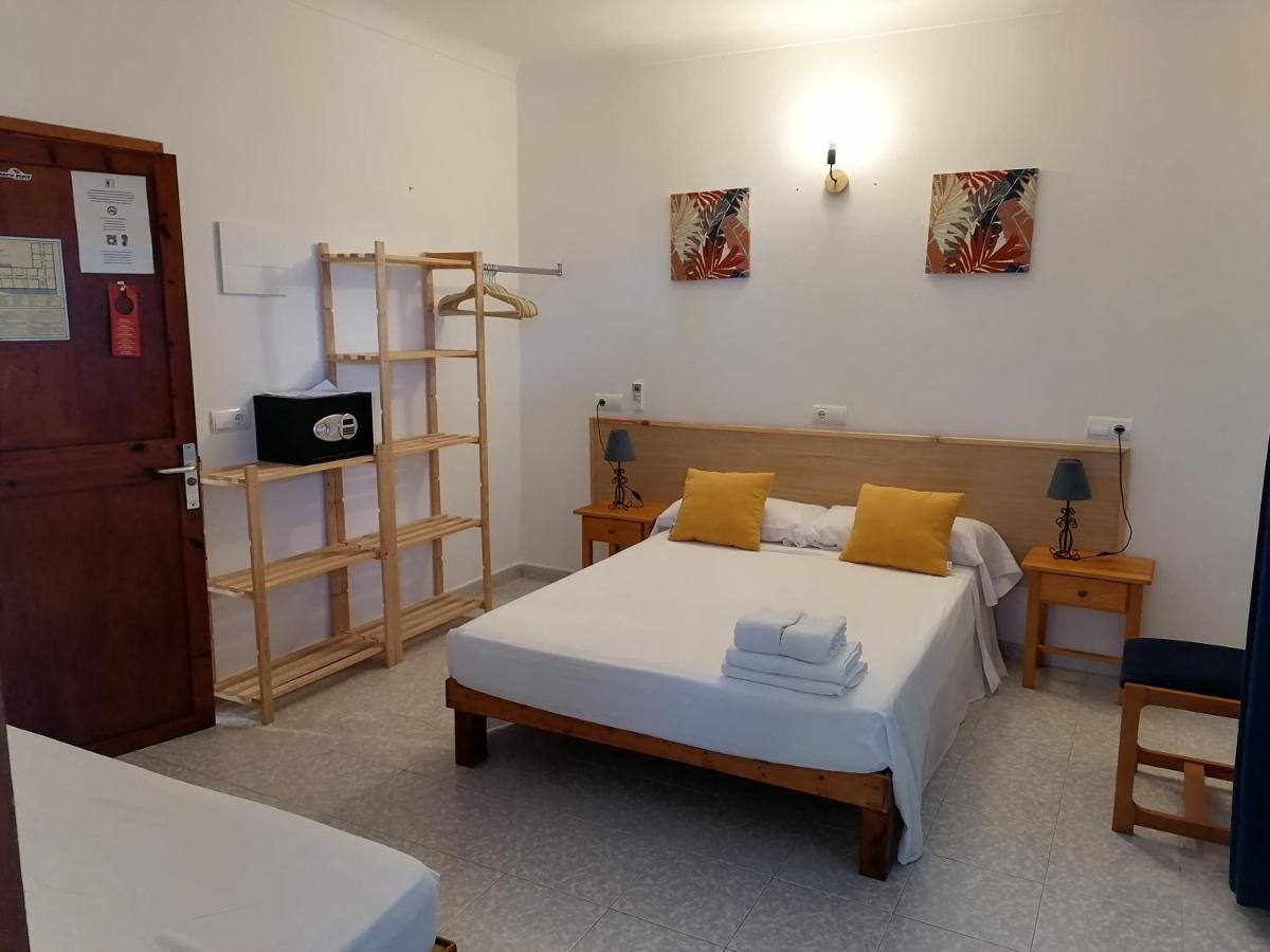 Hostal Pepe 산 페란 데 세스 로케스 외부 사진