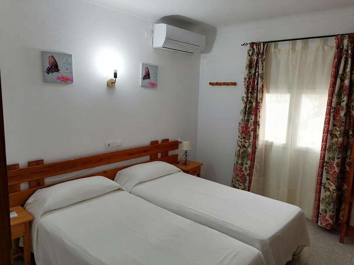 Hostal Pepe 산 페란 데 세스 로케스 외부 사진