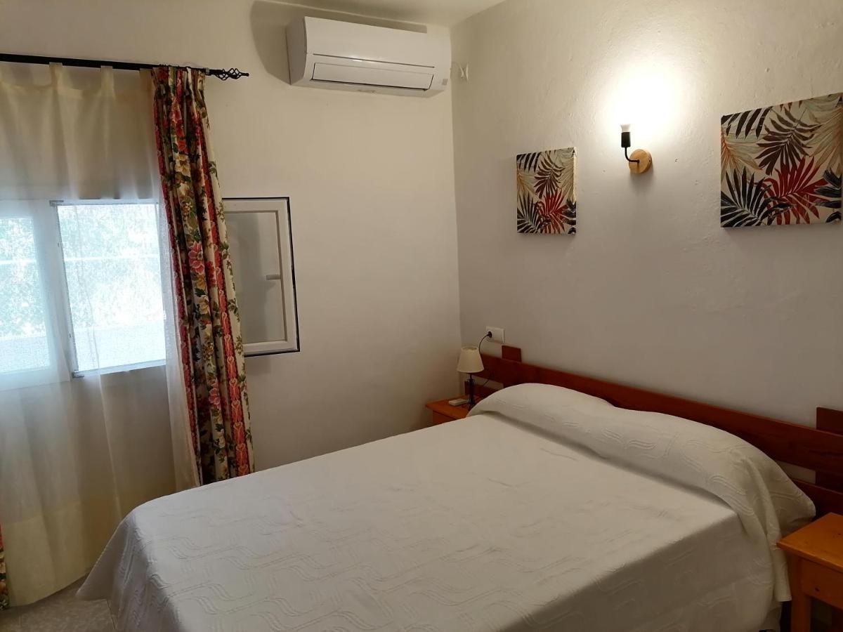 Hostal Pepe 산 페란 데 세스 로케스 외부 사진