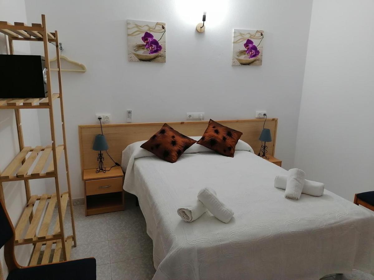 Hostal Pepe 산 페란 데 세스 로케스 외부 사진