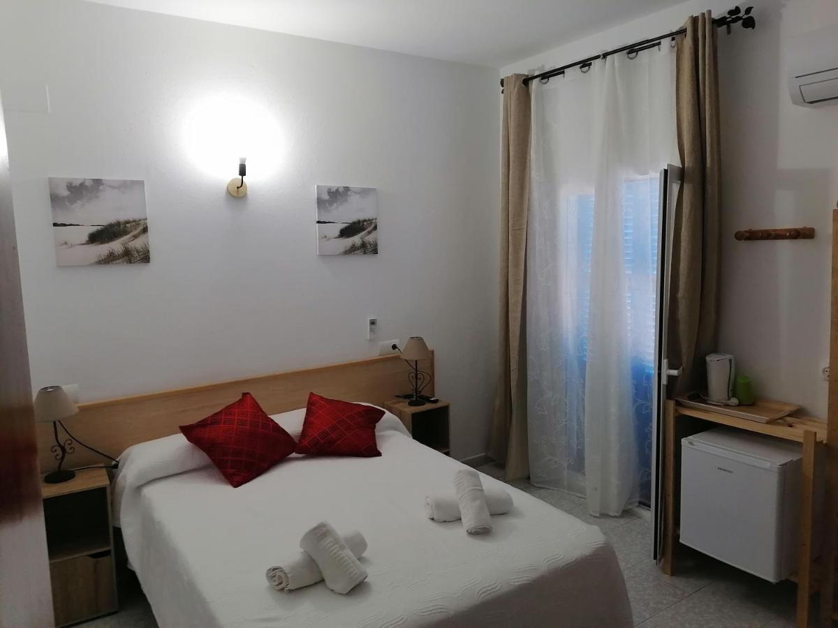 Hostal Pepe 산 페란 데 세스 로케스 외부 사진