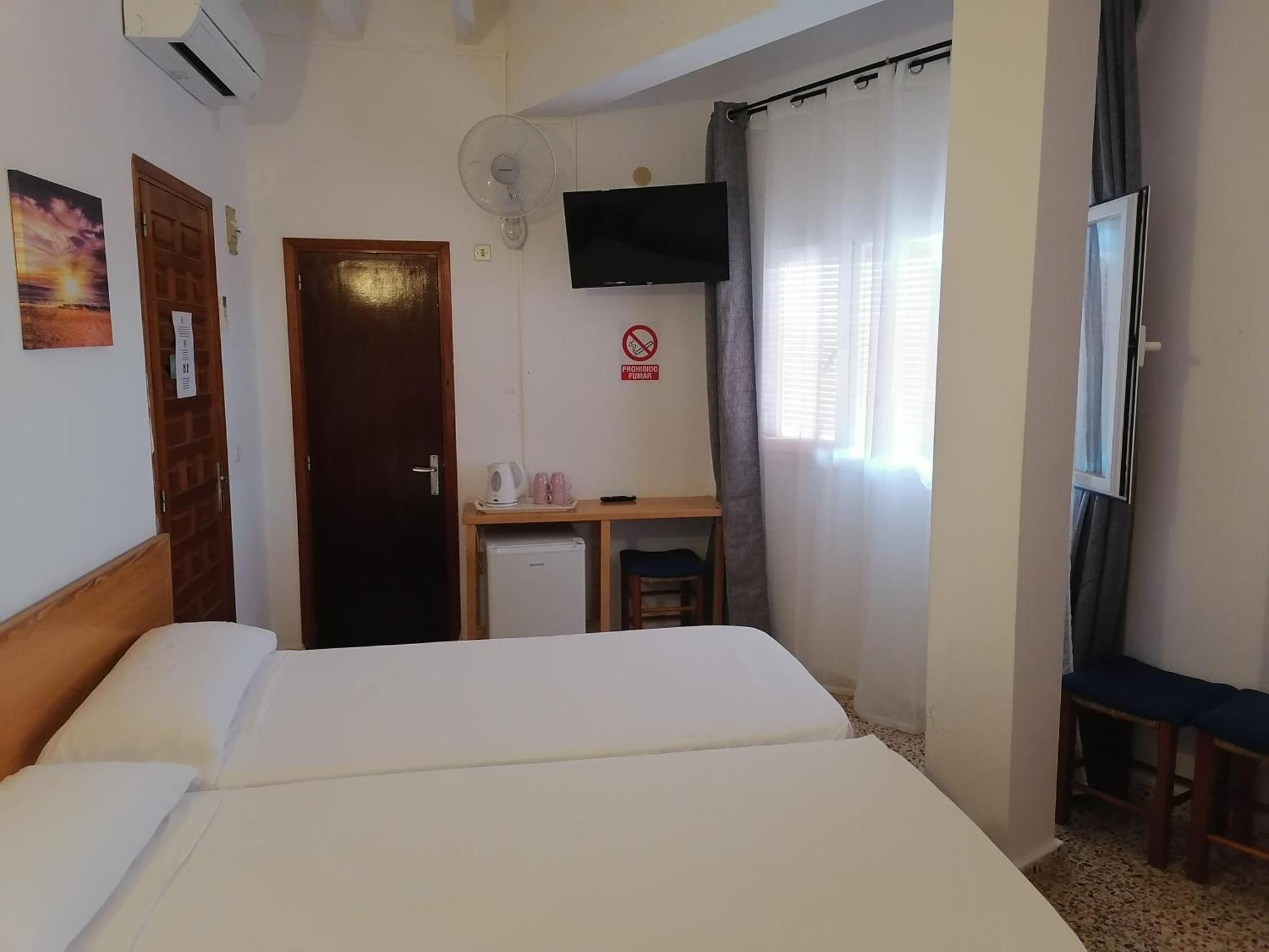 Hostal Pepe 산 페란 데 세스 로케스 외부 사진