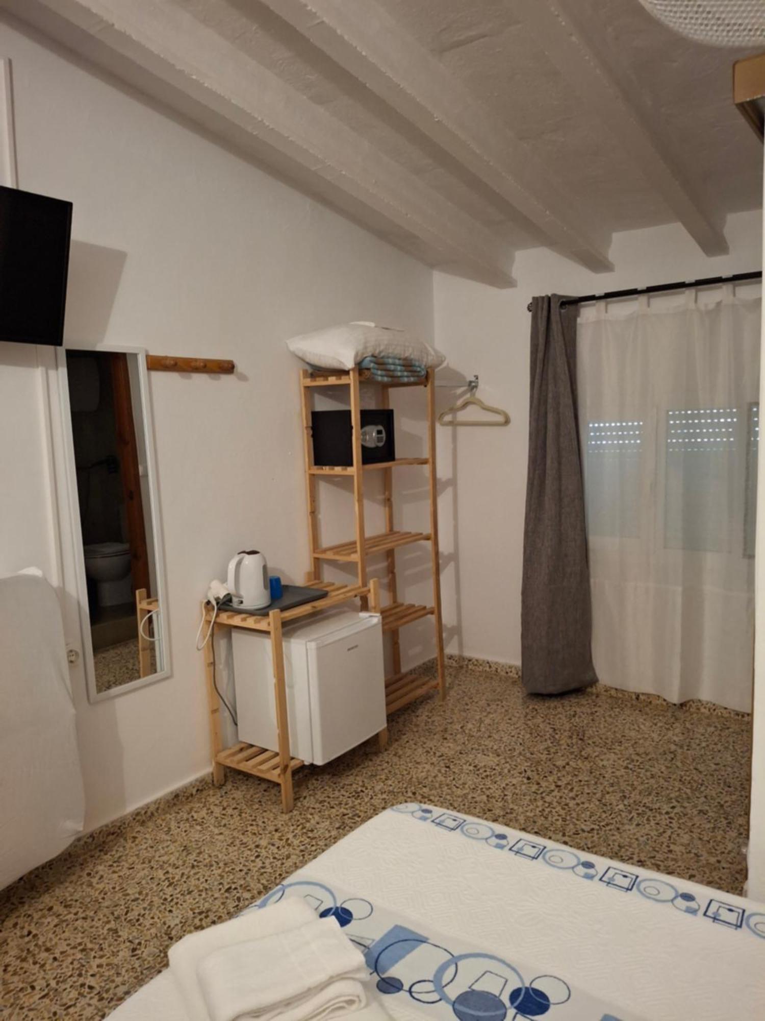 Hostal Pepe 산 페란 데 세스 로케스 외부 사진